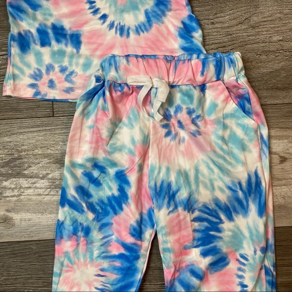 Girls boutique Tie Dye Lounge set NEW - Picture 3 of 5